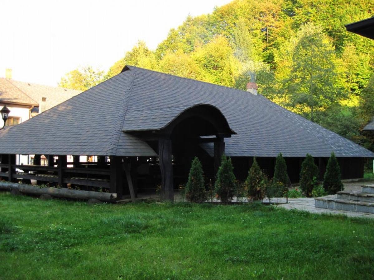 Casa Octavian Ξενοδοχείο Sucevita Εξωτερικό φωτογραφία